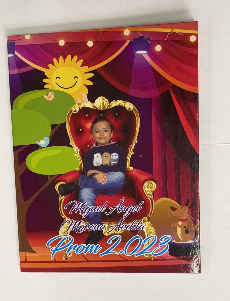 Carpeta de recuerdos para grados